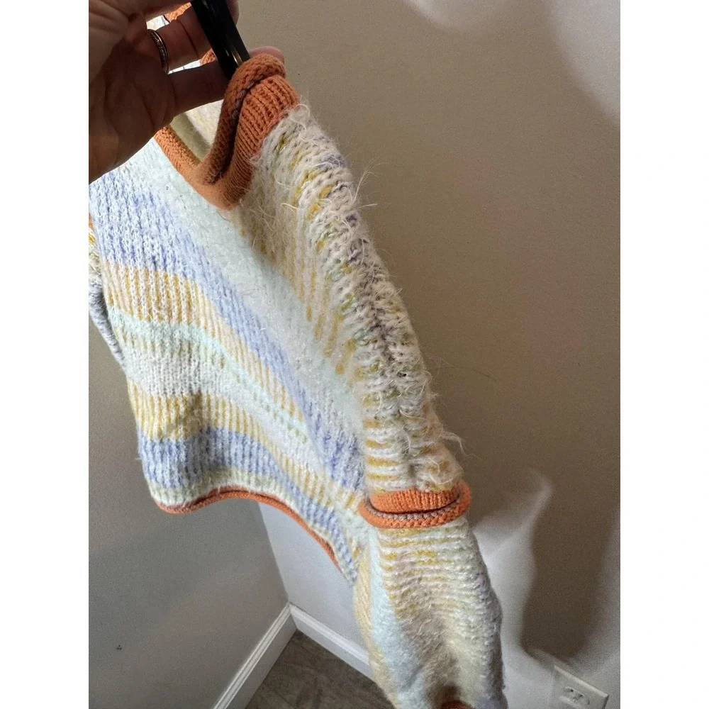 Urban Outfitters Sweater Womens Medium Multicolor Striped Crewneck Knit Pullover